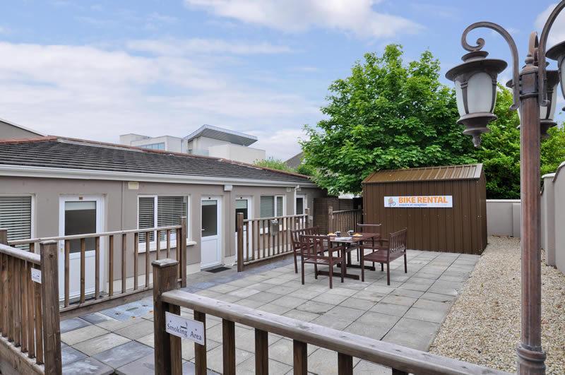 Amber Lodge Budget Accommodation 戈尔韦 外观 照片