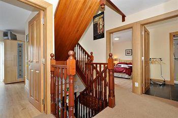 Amber Lodge Budget Accommodation 戈尔韦 外观 照片